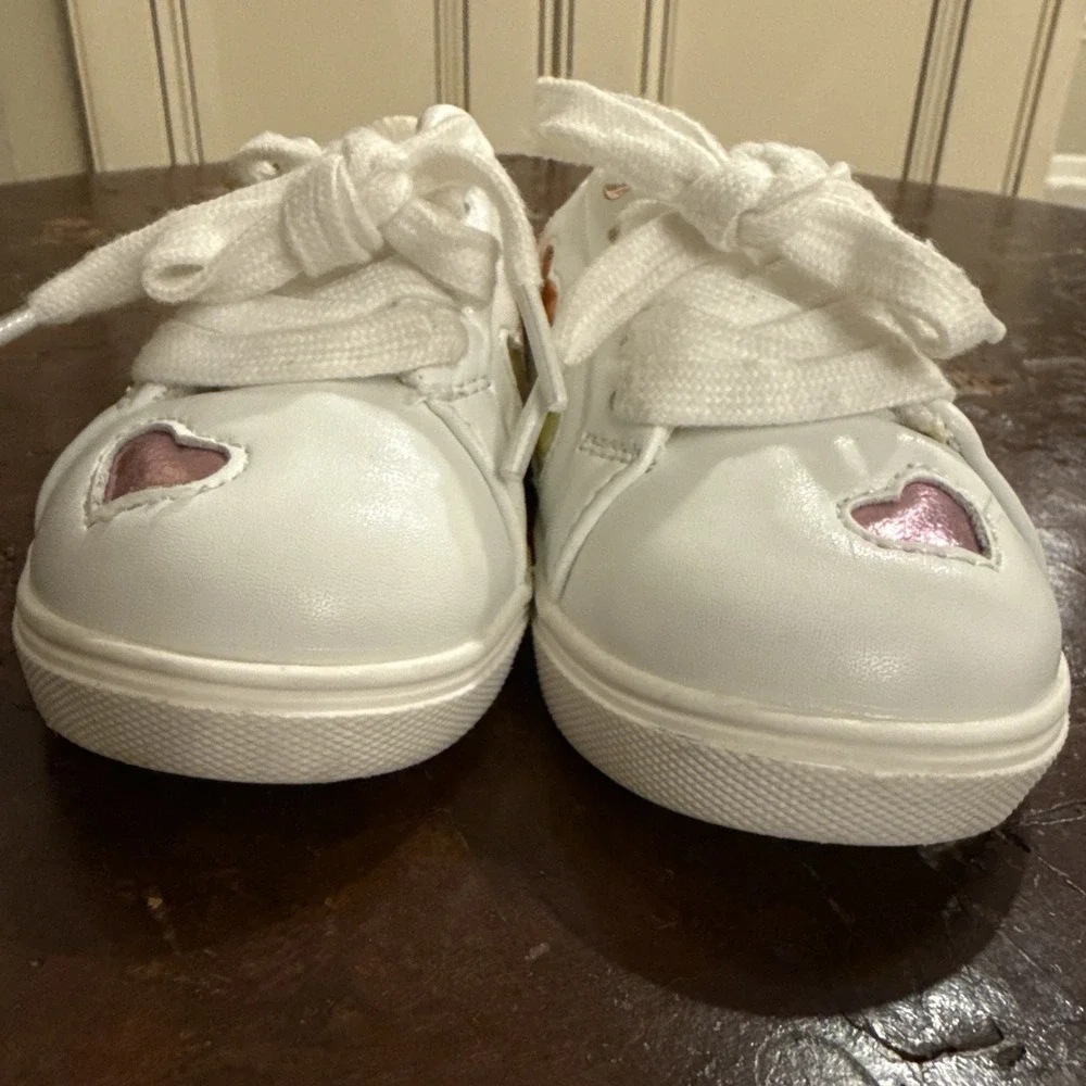 Kurt Geiger Mini Lane Love White Leather Hearts Girls School Shoes Sz 6